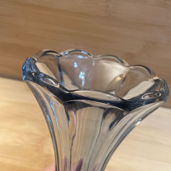 Vintage Glass Fostoria Virginia Light Blue Scalloped Edge Flower Floral Vase - Picture 9 of 11